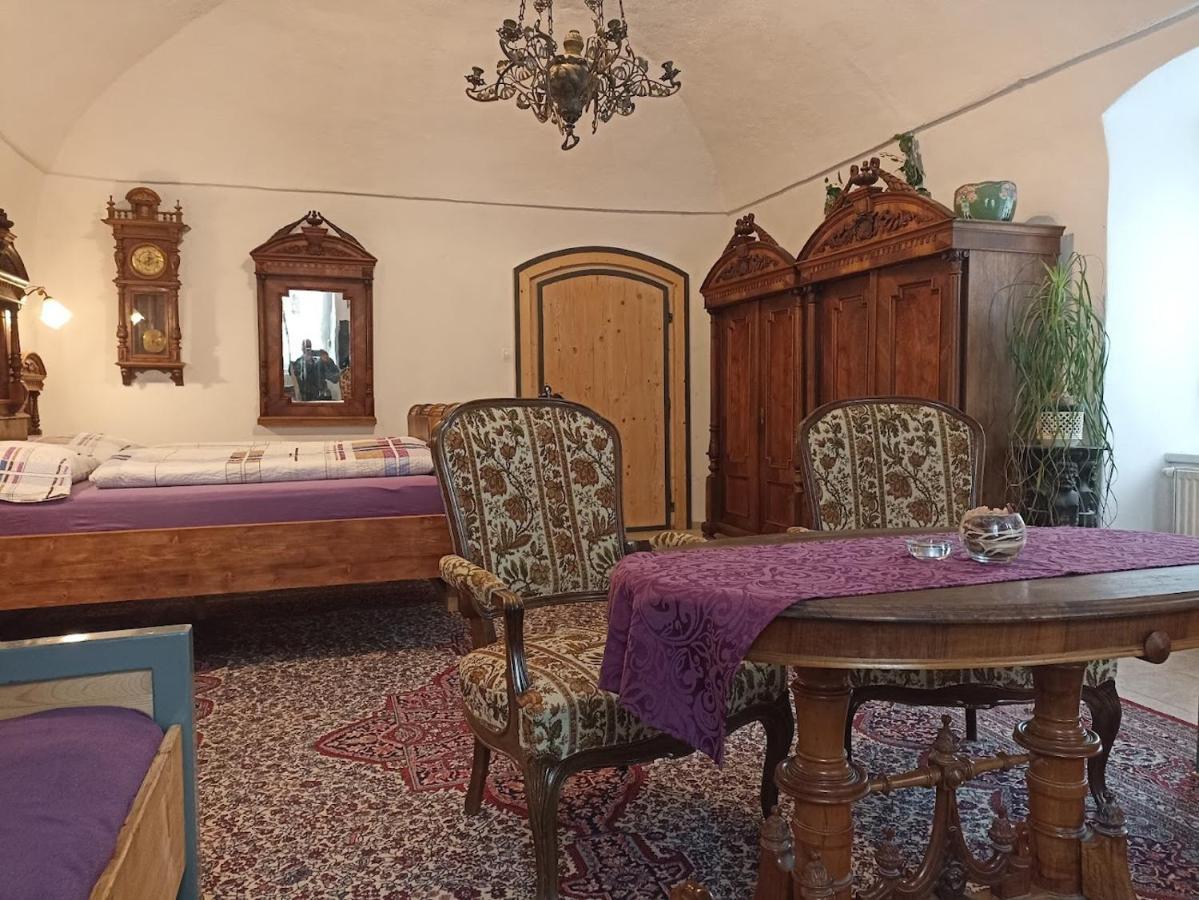 Zemianska Kuria Vachtar Hotel Kralova Lehota Exterior foto